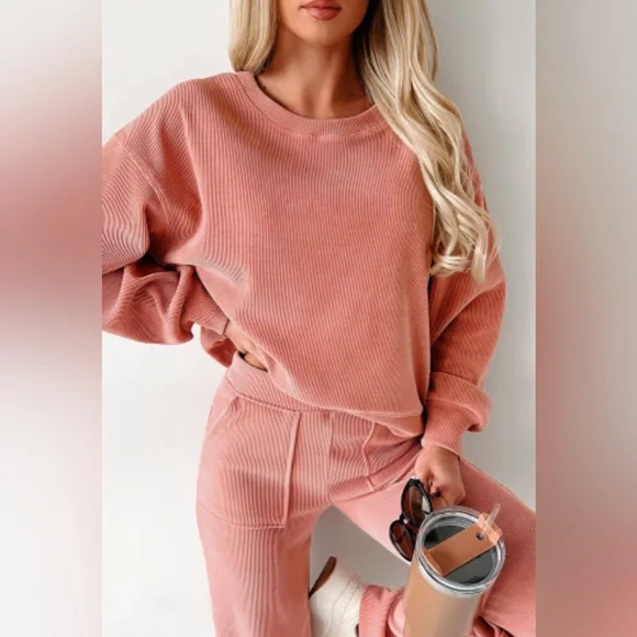 Kali ribbed 2 piece lounge set - Picture 2 of 9